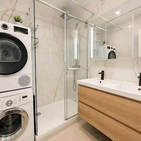 Elegant A Apartment